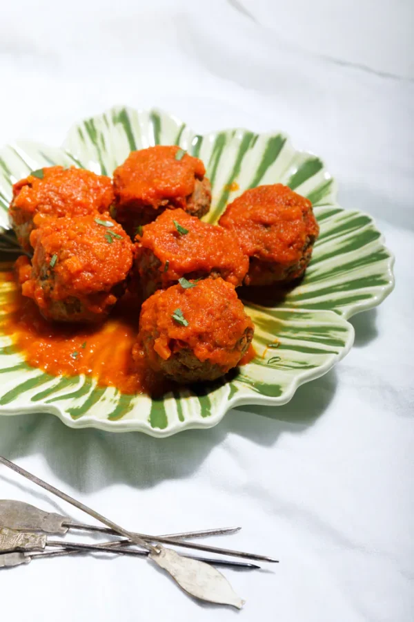 Bolinhas de carne ao molho de tomate do SPA